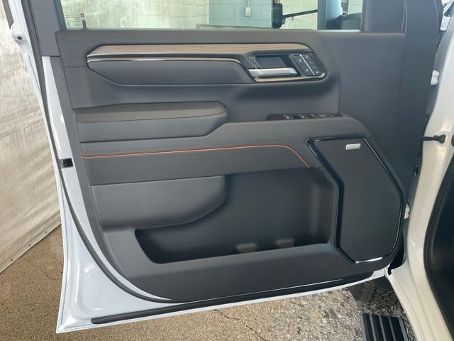 2026 GMC Sierra 3500HD AT4 - Photo 17