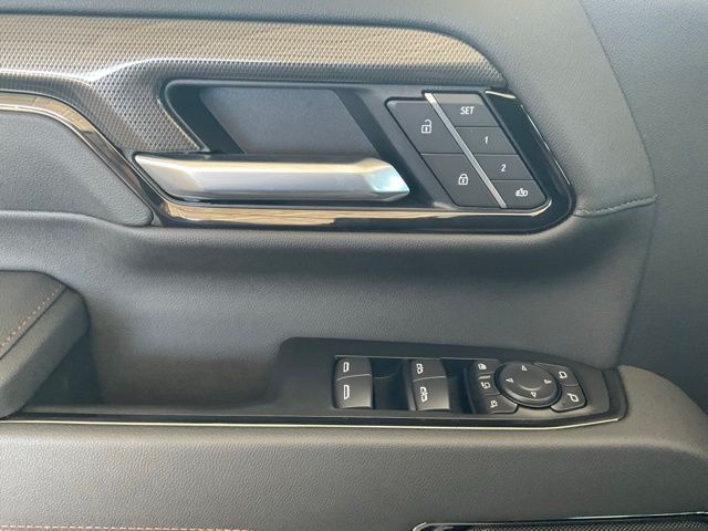 2026 GMC Sierra 3500HD AT4 - Photo 18