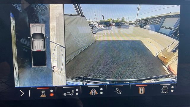 2026 GMC Sierra 3500HD AT4 - Photo 9