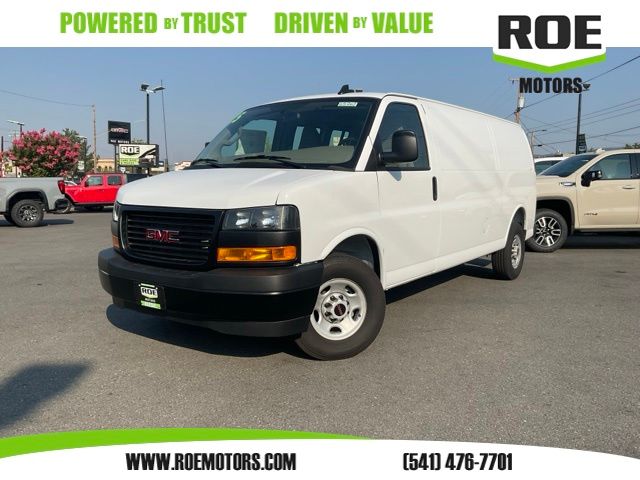 2025 GMC Savana 3500 Work Van